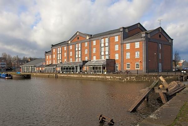Holiday Inn Ellesmere Port offer - 10% off